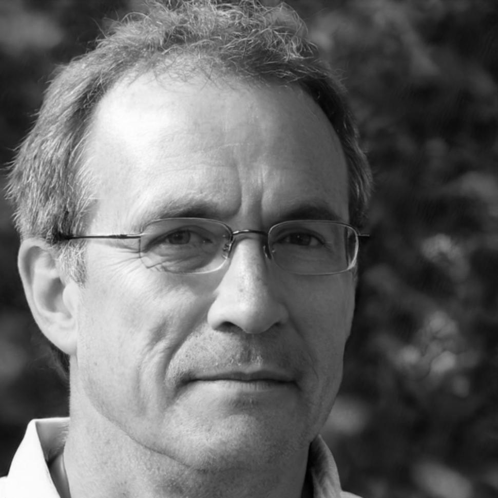 Instructor Stellan Bergkvist teaching advanced financial modeling